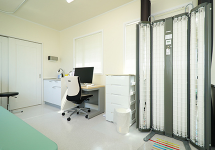 ひびきの皮ふ科院内写真02